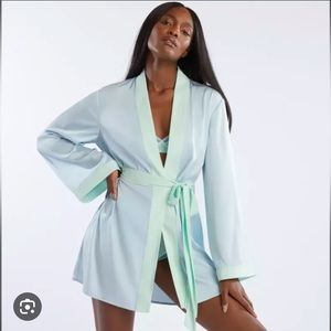 Savage X Fenty silk robe medium